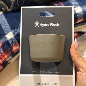 Hydro Flask Silicone Tumbler Boot in Olive